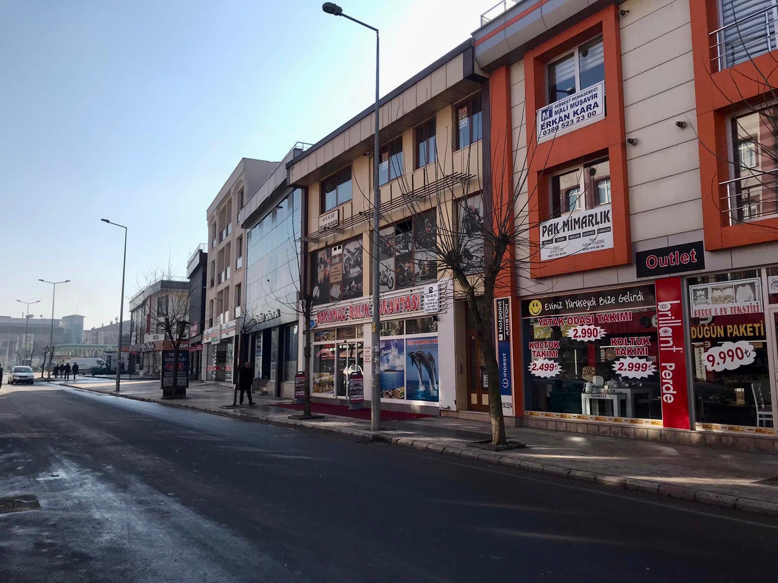 MABEL'DEN DÜZCE'DE BOLU CADDESİ ÜZERİNDE KOMPLE BİNA
